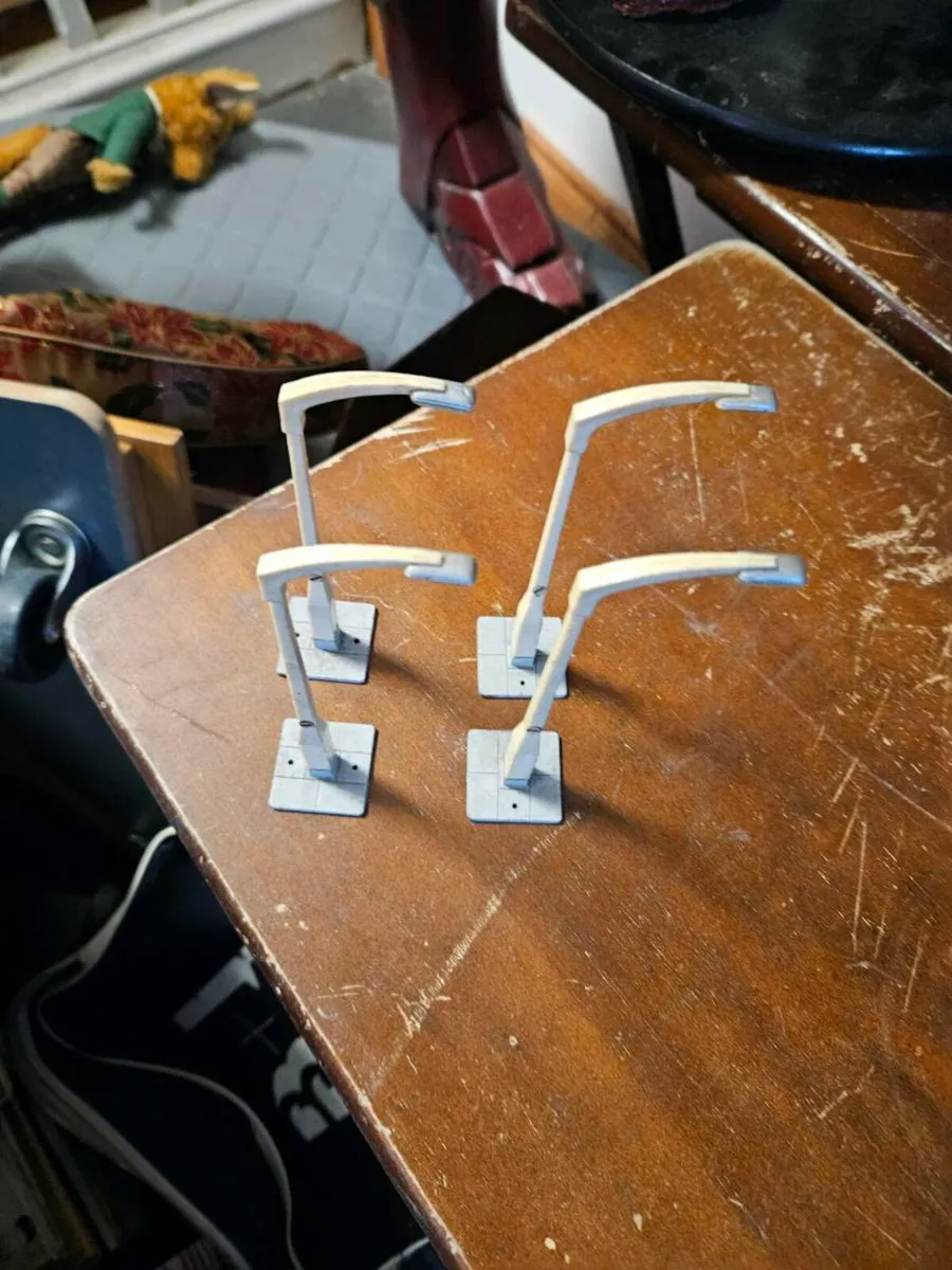 Dinky 1950's Street Lights - Image 2