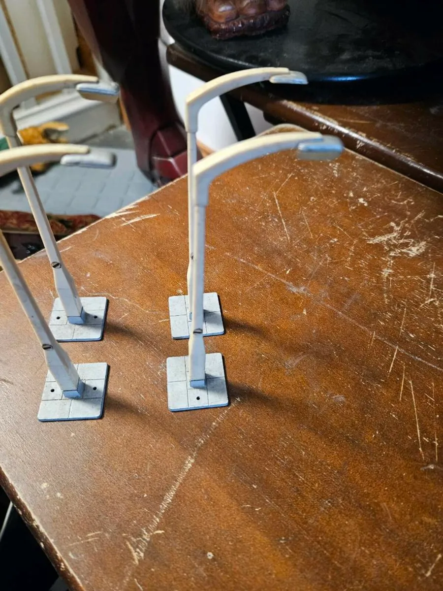 Dinky 1950's Street Lights - Image 4