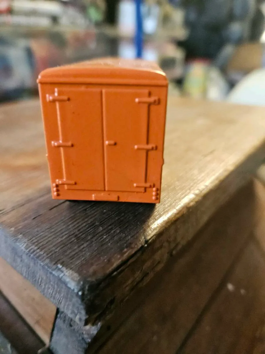 Corgi Oxford Code3 PT Truck - Image 4