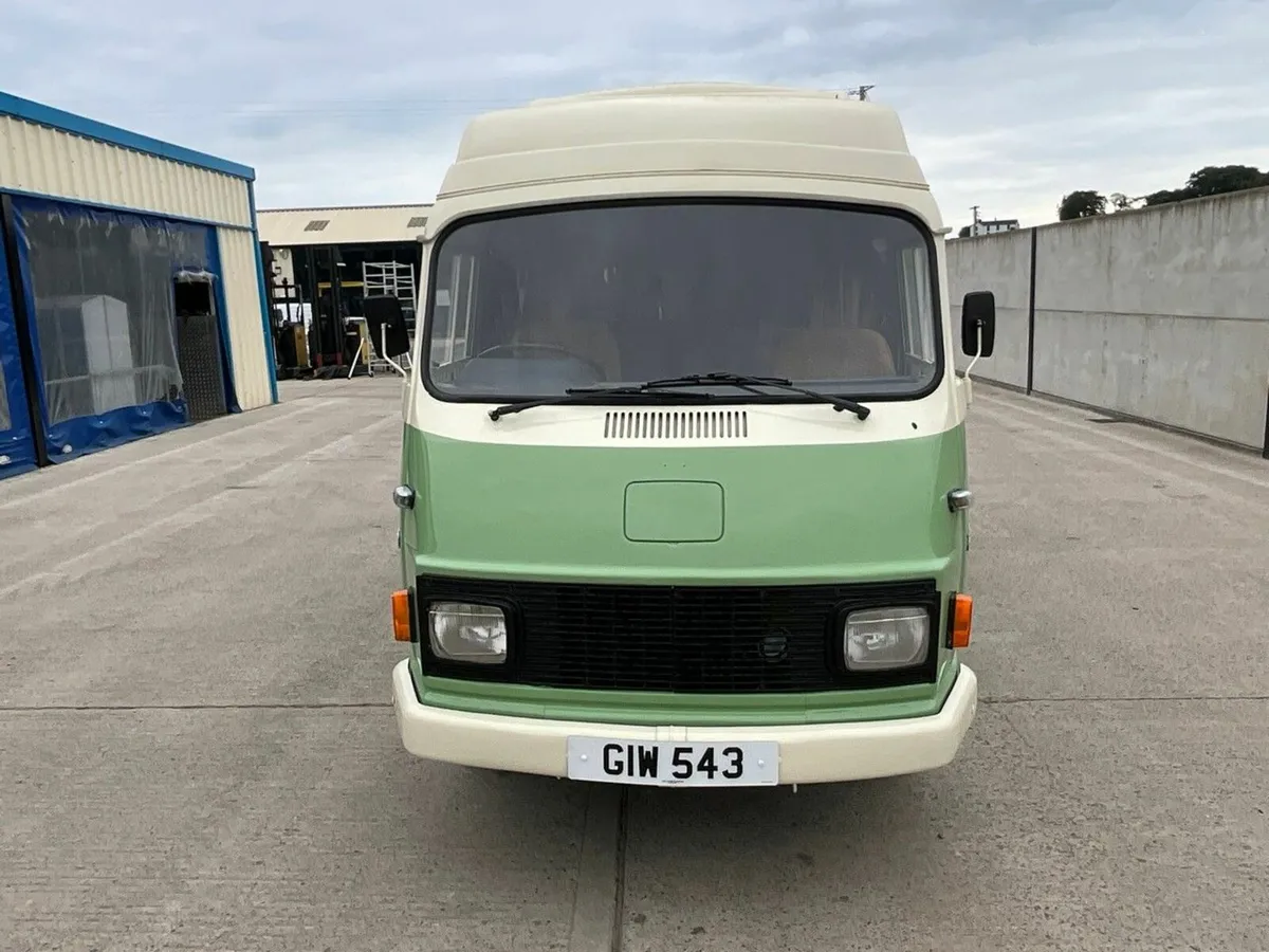 MERCEDES 206D CAMPERVAN - Image 3