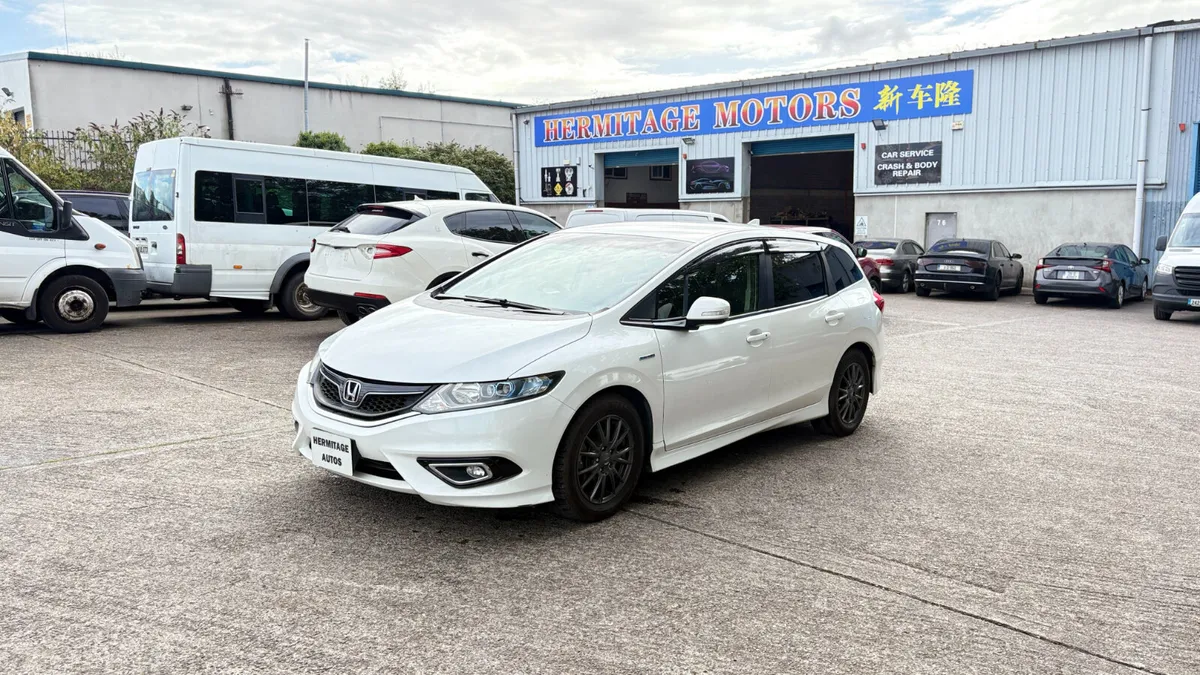 Honda Jade1.5 Hybrid Auto 6 SEATER - Image 3