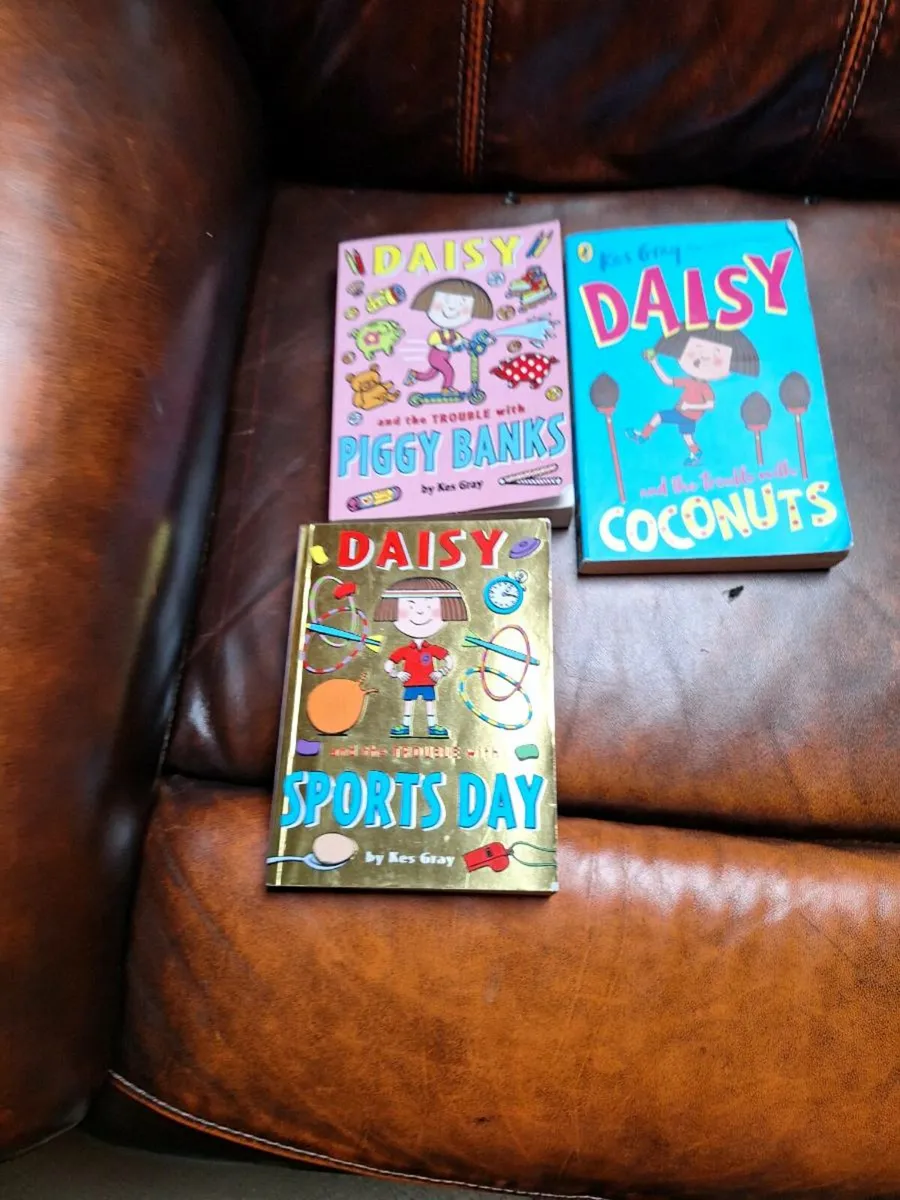 Books - Image 4