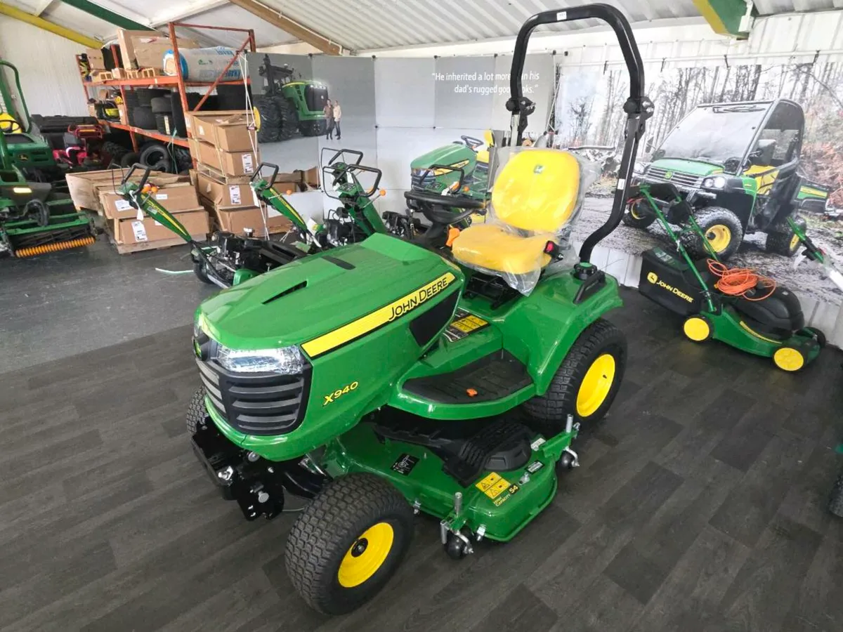 John Deere X940 - Image 1