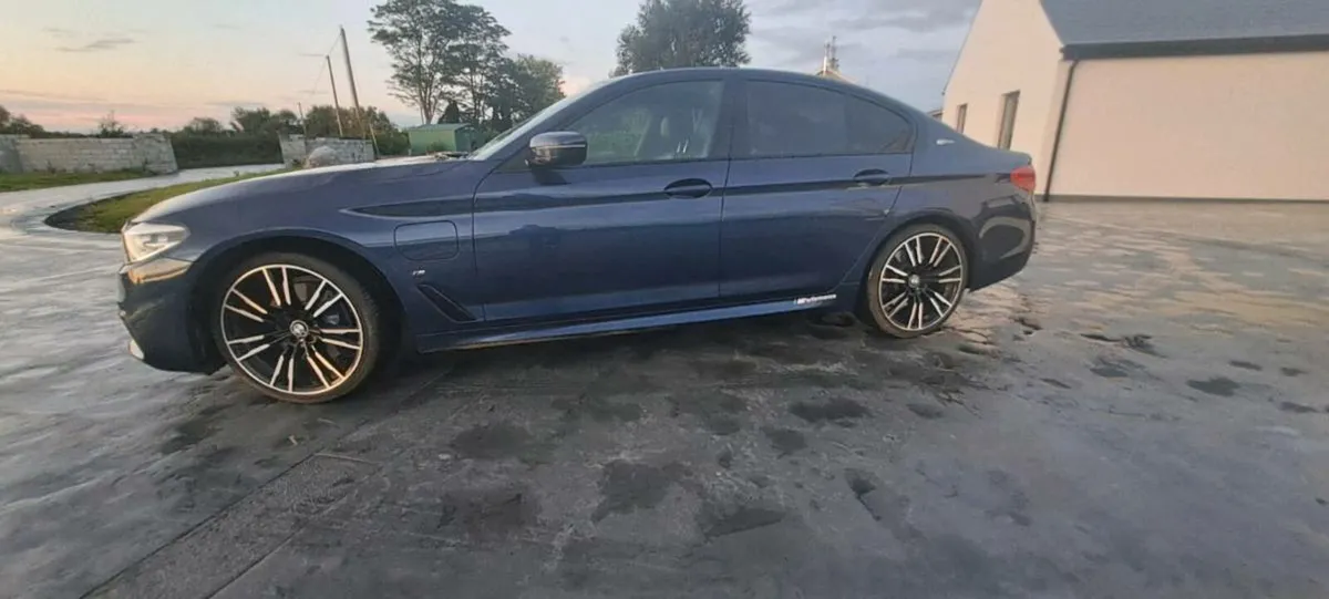 2018 BMW 530e M Sport – Excellent Condition - Image 2