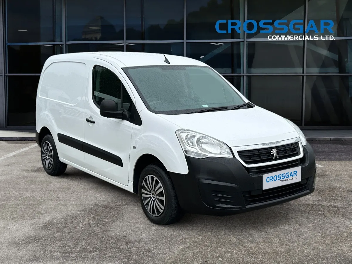 LOW MILEAGE FSH ONE OWNER - Image 1