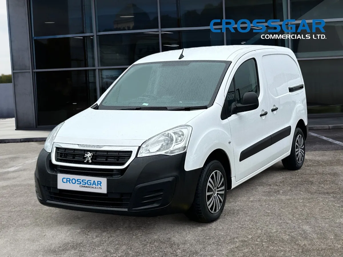 LOW MILEAGE FSH ONE OWNER - Image 2