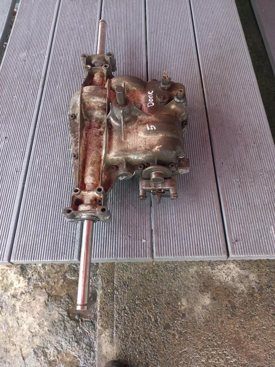 Castlegarden/spicer Dana manual gearbox for sale - Image 2