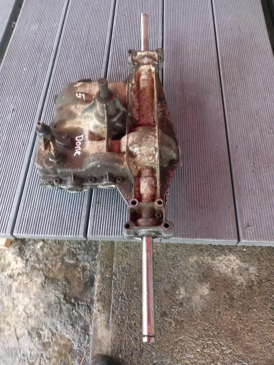 Castlegarden/spicer Dana manual gearbox for sale - Image 4