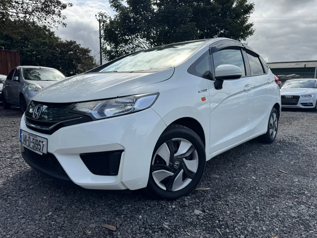 Honda Fit 2014 - Image 2