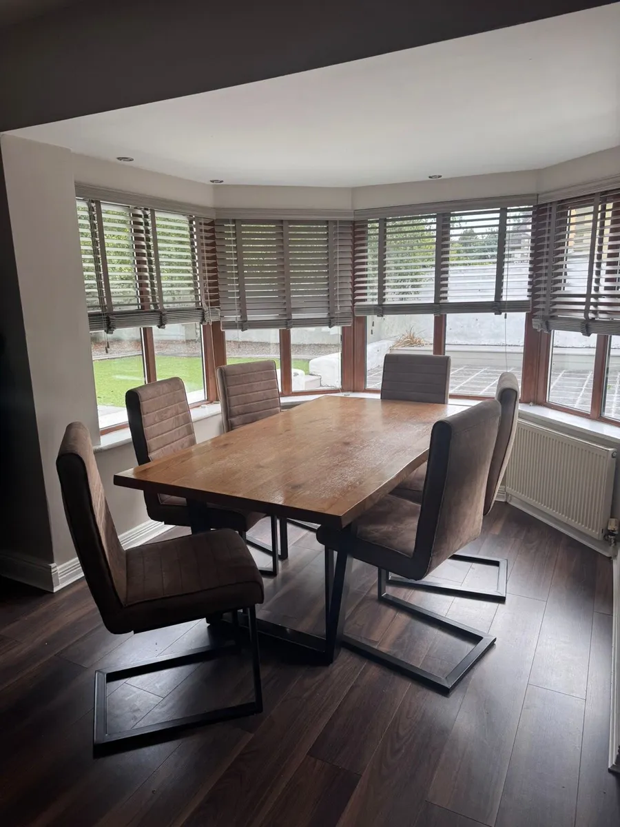 Solid oak wood dining table - Image 3