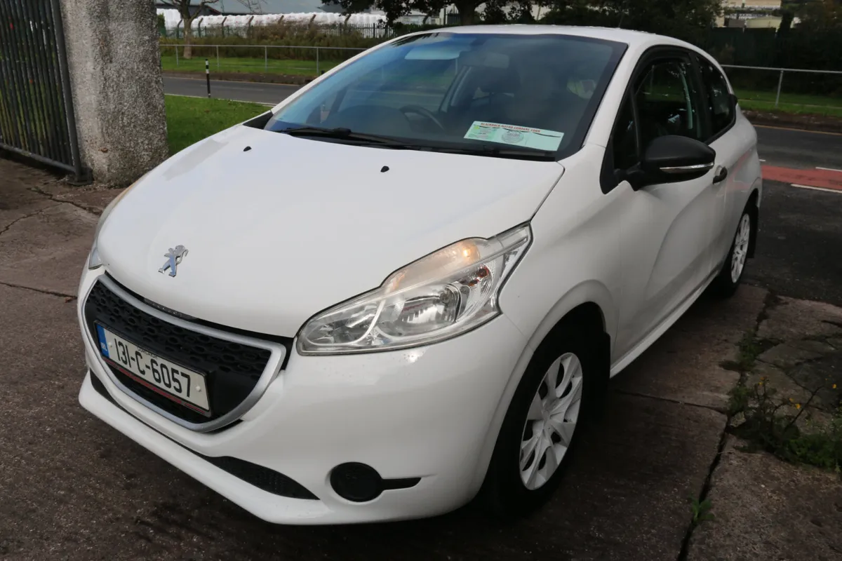 Peugeot 208 2013 - Image 4