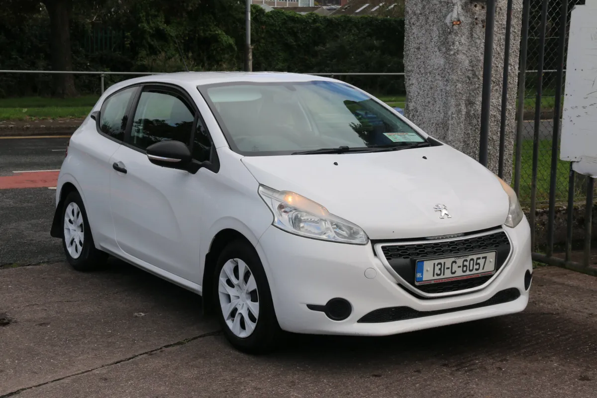 Peugeot 208 2013 - Image 3