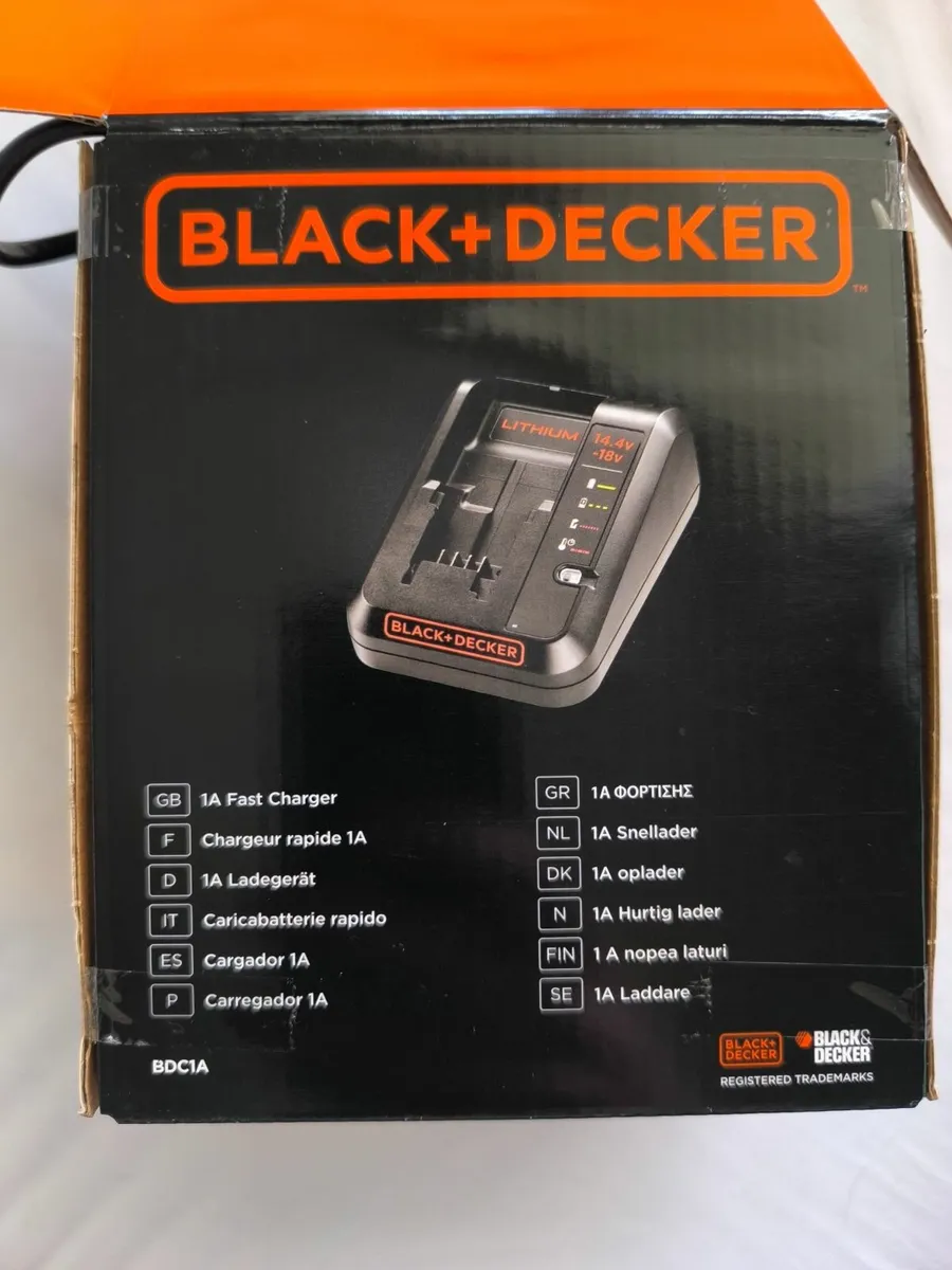 Black & Decker battery charger - Image 2
