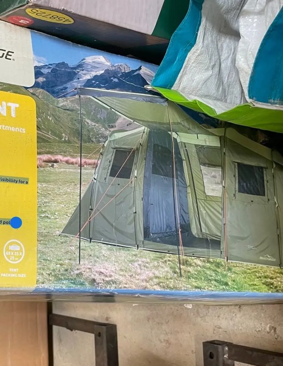4 Man Tent, 2 separate compartments, 2 entrances - Image 2