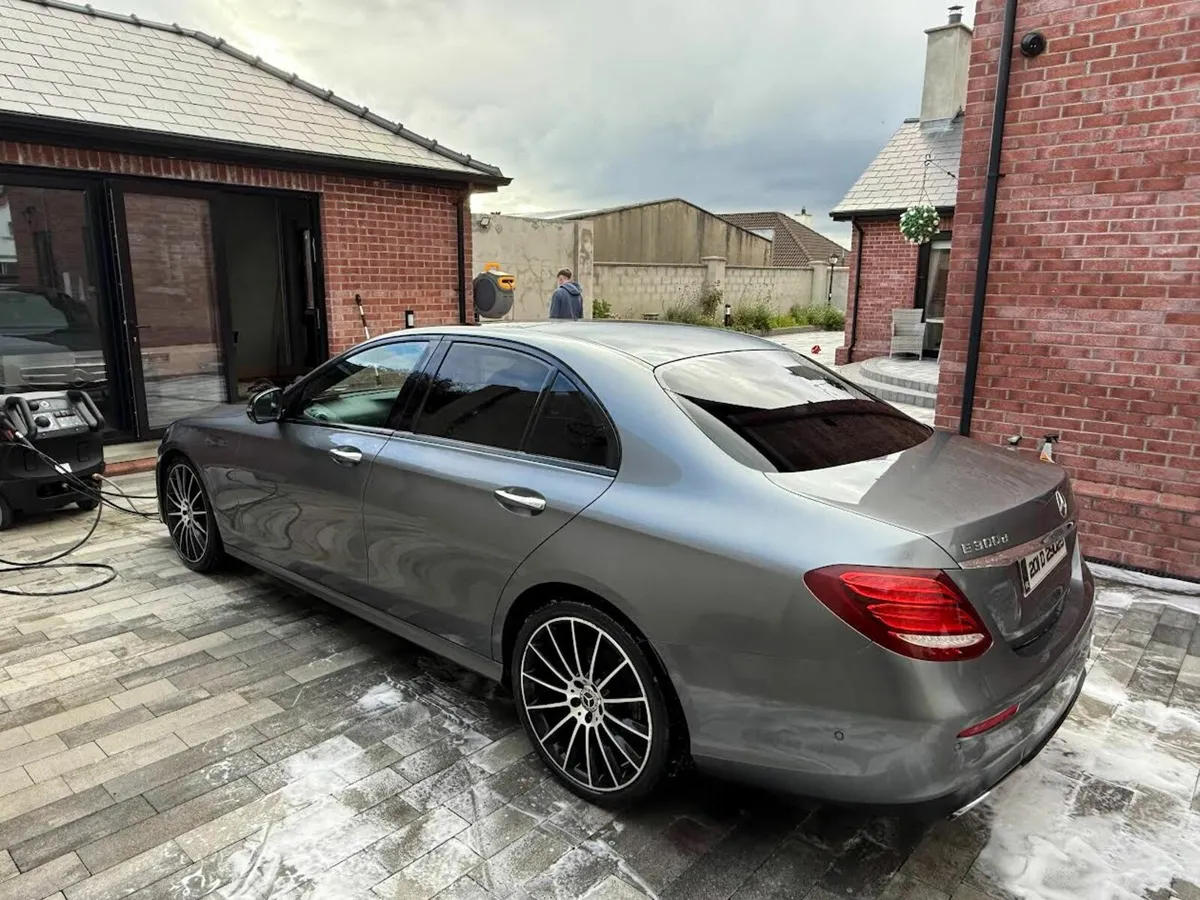 Mercedes-Benz E-Class 2020 - Image 3