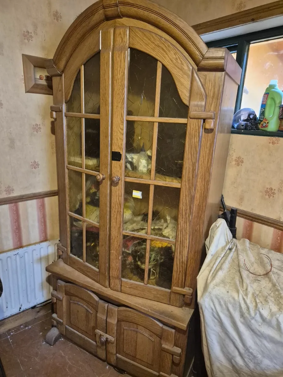 Furniture - Image 4