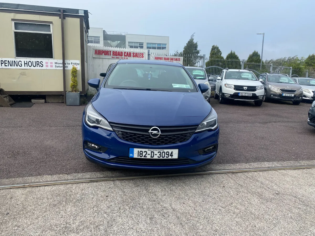 Opel Astra 2018 1.4 PETROL - Image 2