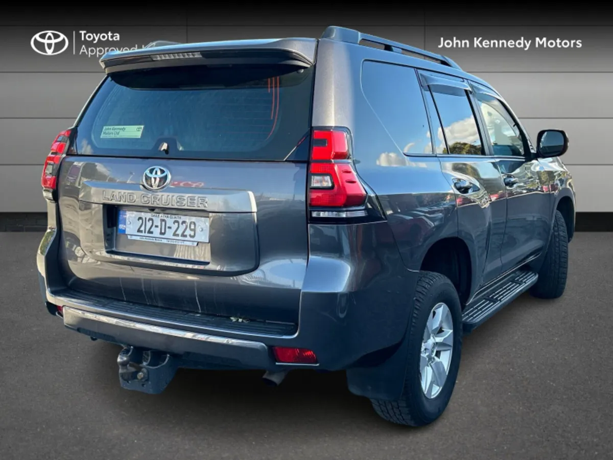 Toyota Land Cruiser LWB COMMERCIAL AUTO RC20 4DR - Image 2