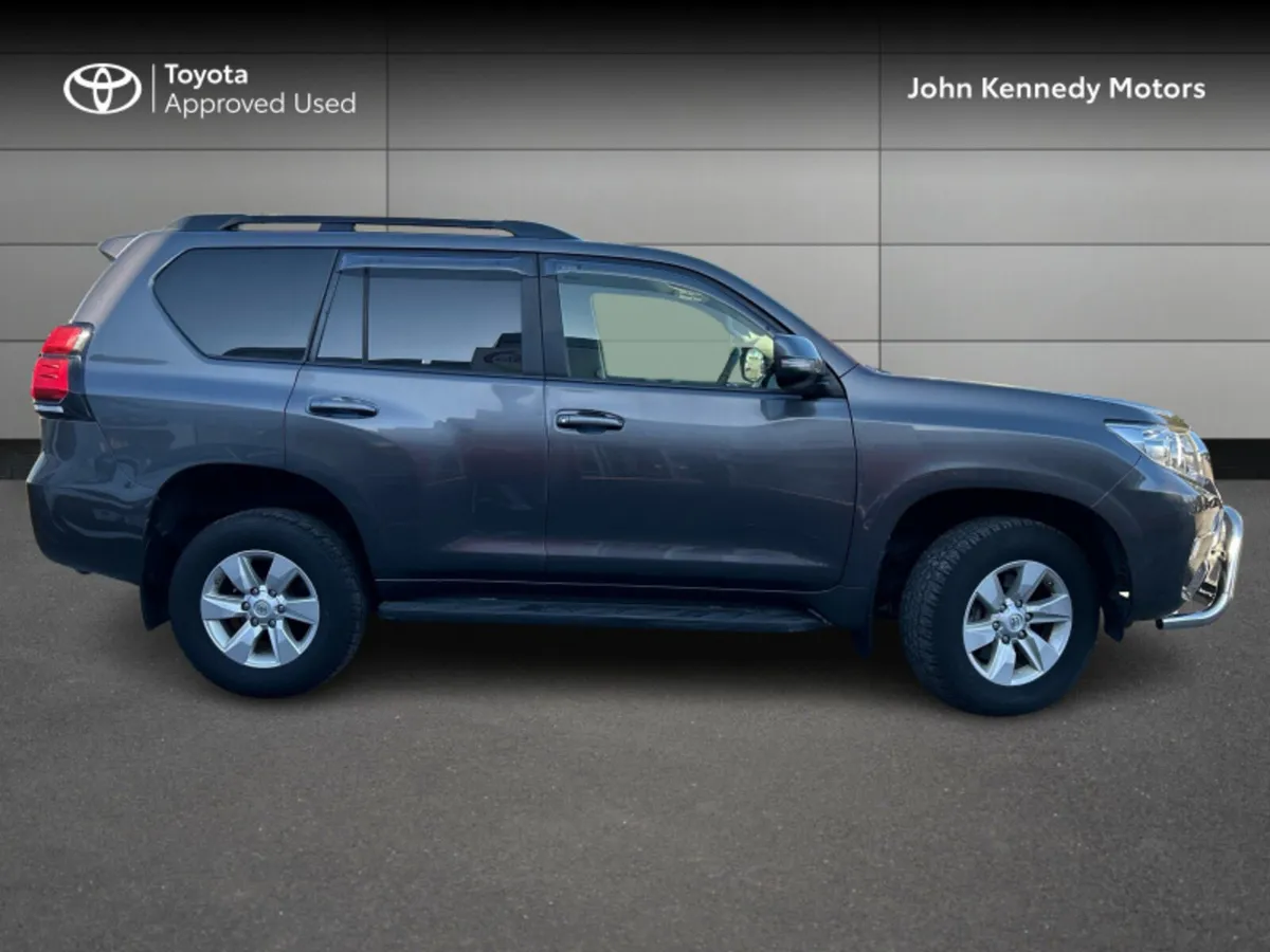 Toyota Land Cruiser LWB COMMERCIAL AUTO RC20 4DR - Image 3