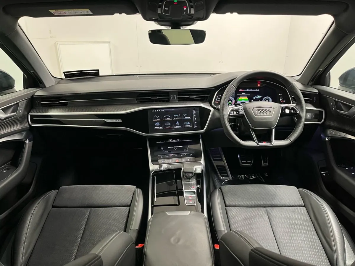 Audi A6 S-line Black Edition Tfsie 50 - Reversing - Image 4