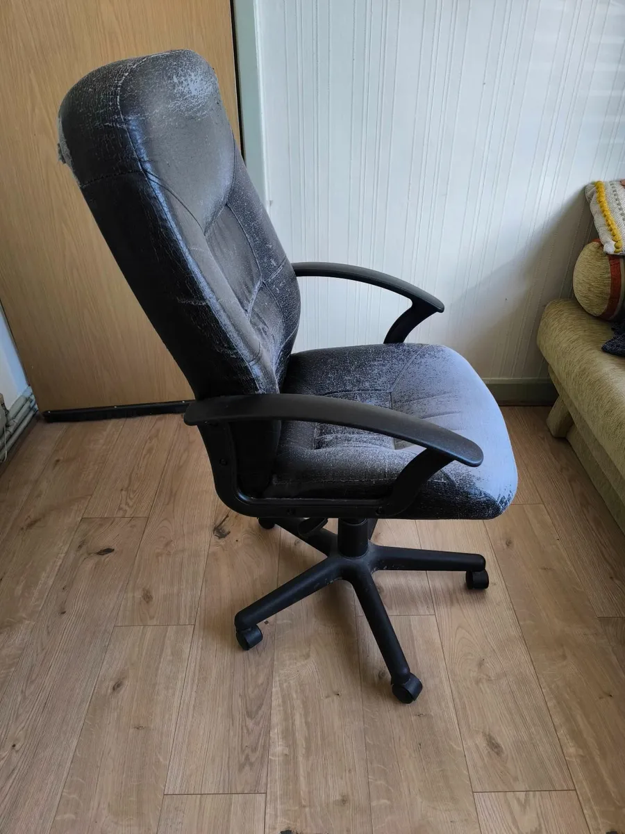 Office chair - Image 2