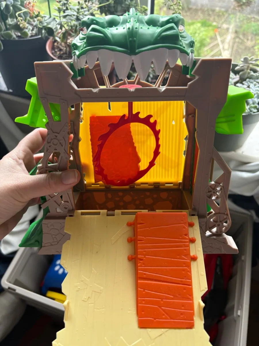 Toys - Image 4