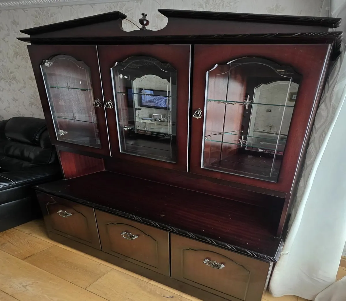 Display Cabinet - Image 4