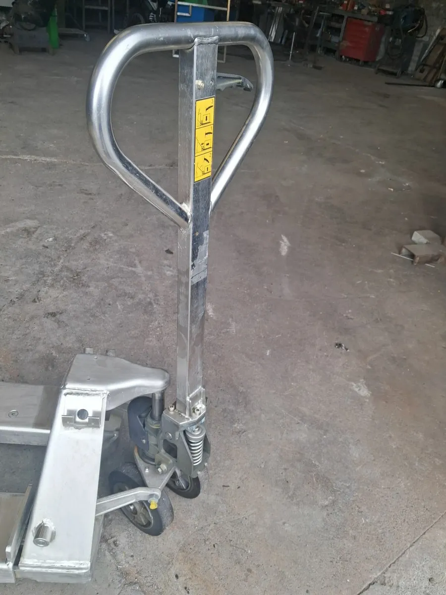 Pallet truck - Image 2