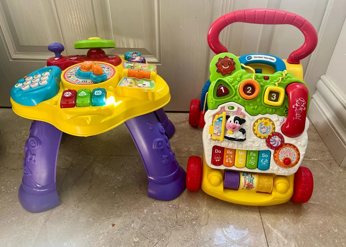 Vtech baby walker & Activity table - Image 1