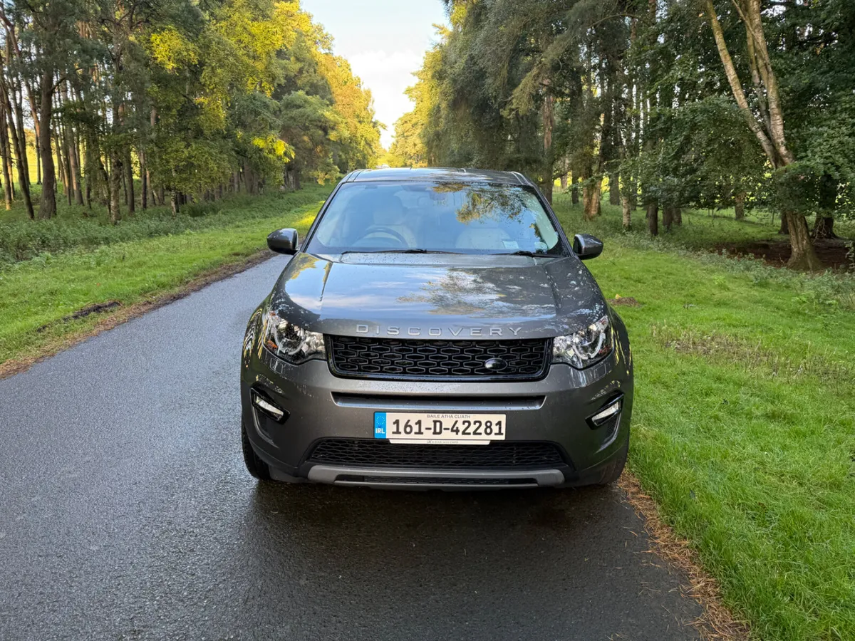 Land Rover Discovery Sport 2016 - Image 2