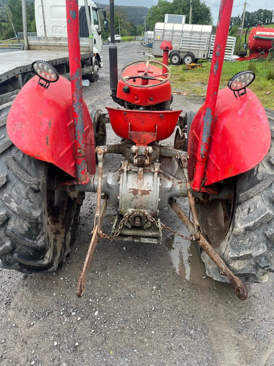 Massey 35 - Image 3
