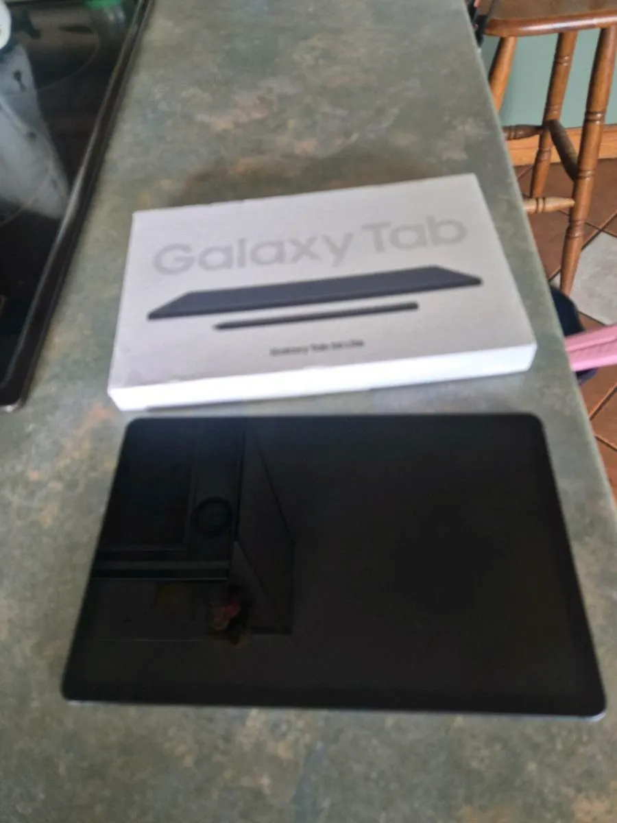 Galaxy Tablet S6 Lite - Image 1