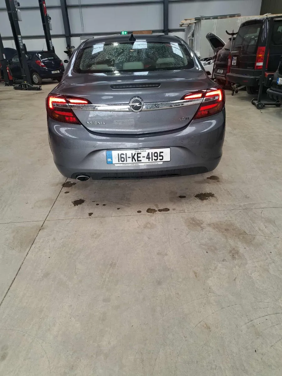 Car - Image 2