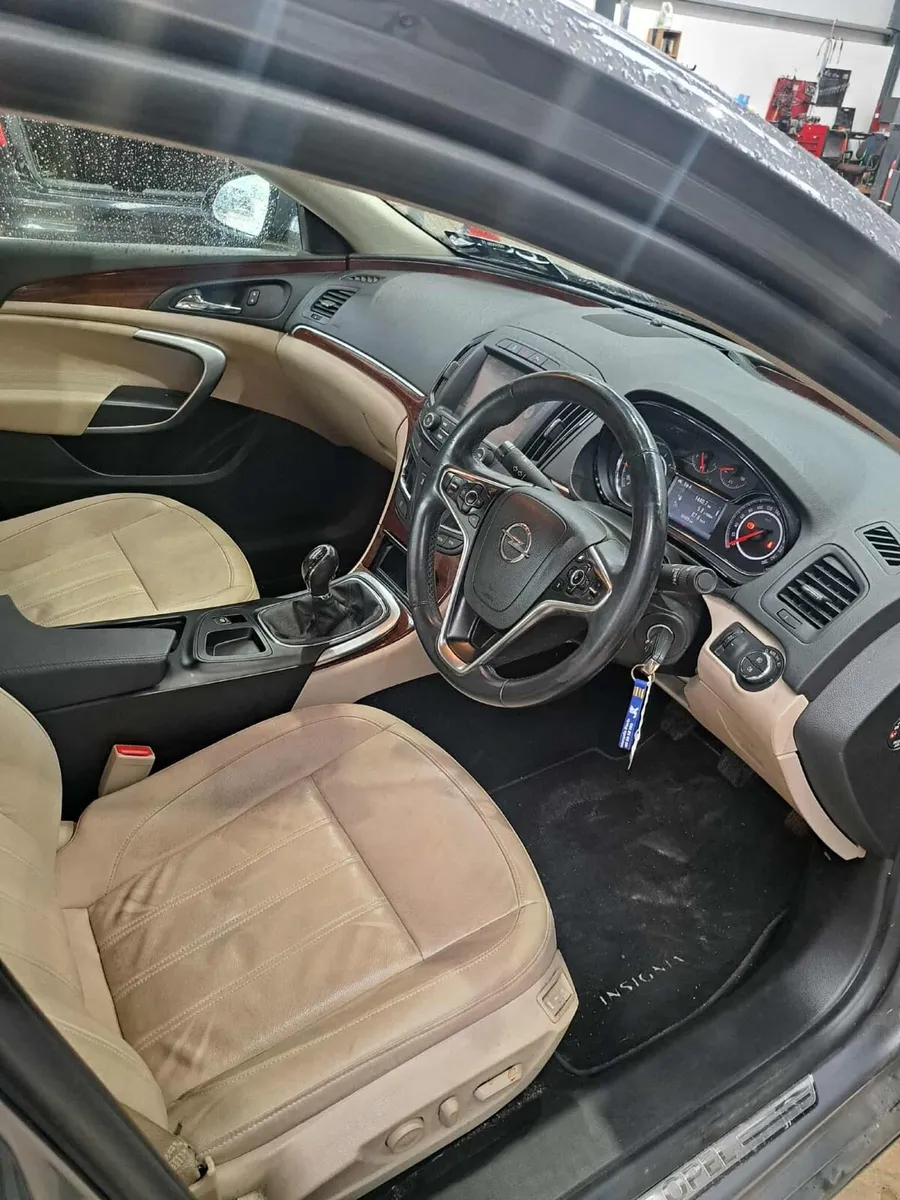 Car - Image 4