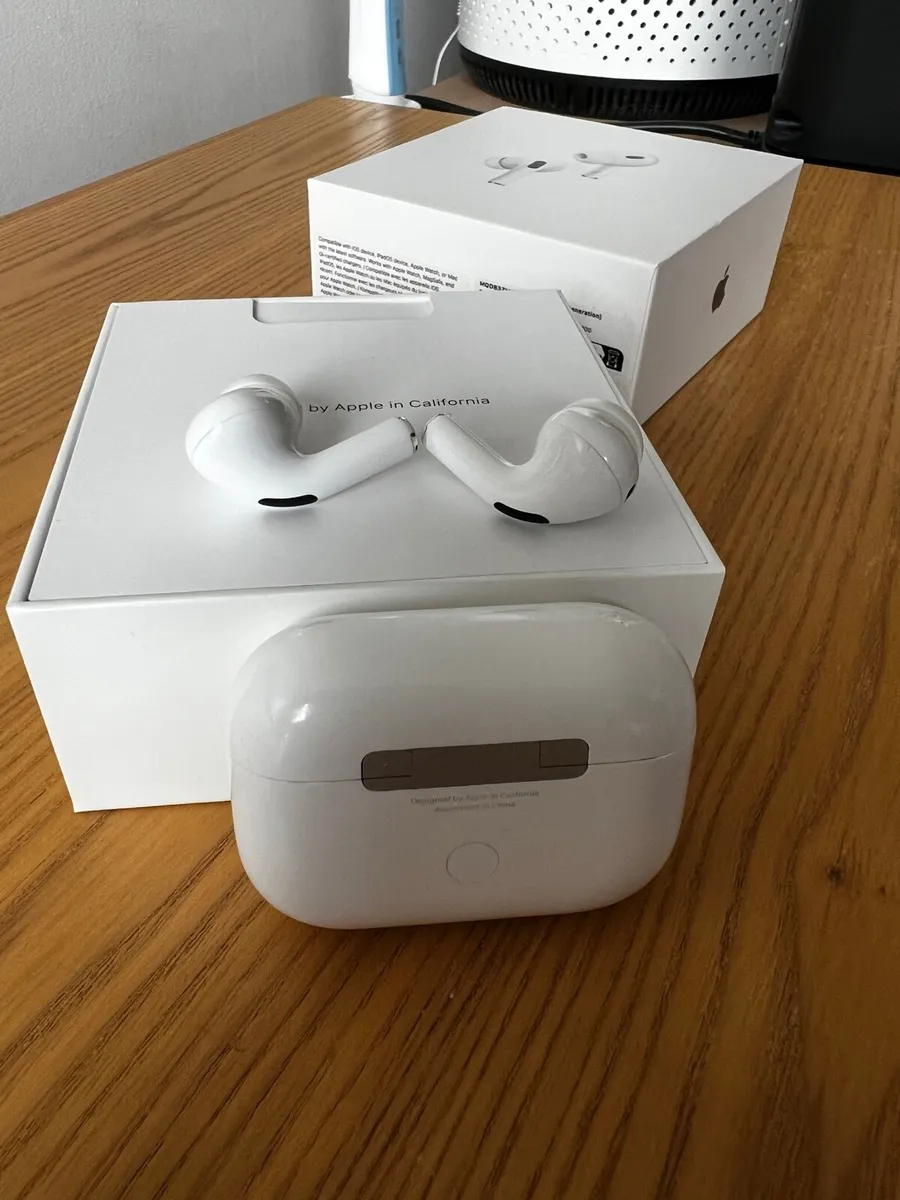 AirPods Pro 2 (lightning port) - Image 4