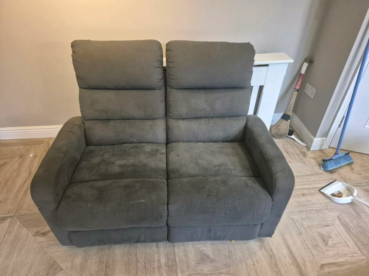 Recliner 2 seater - Image 1