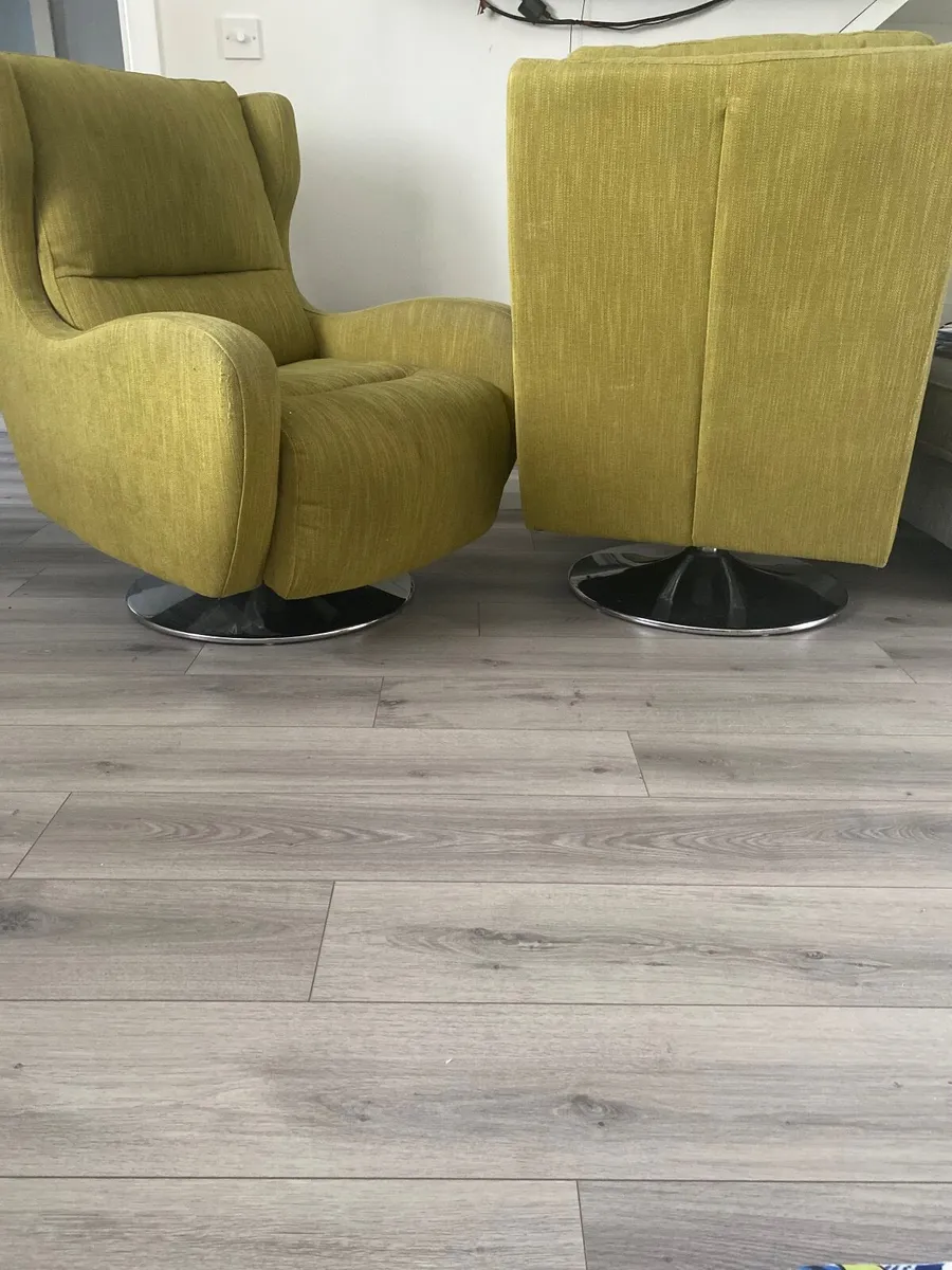 Ez Living Swival Armchairs - Image 2