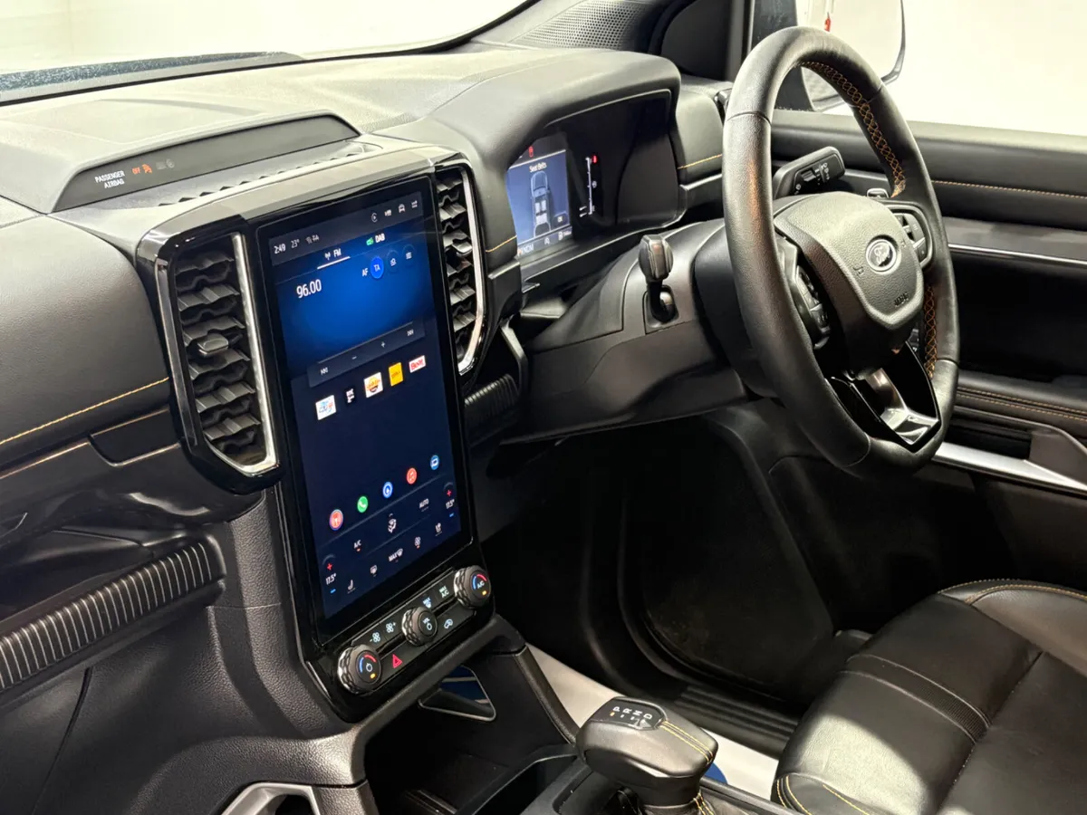 2023 Ford Ranger 2.0D Wildtrak Auto Crewcab - Image 3