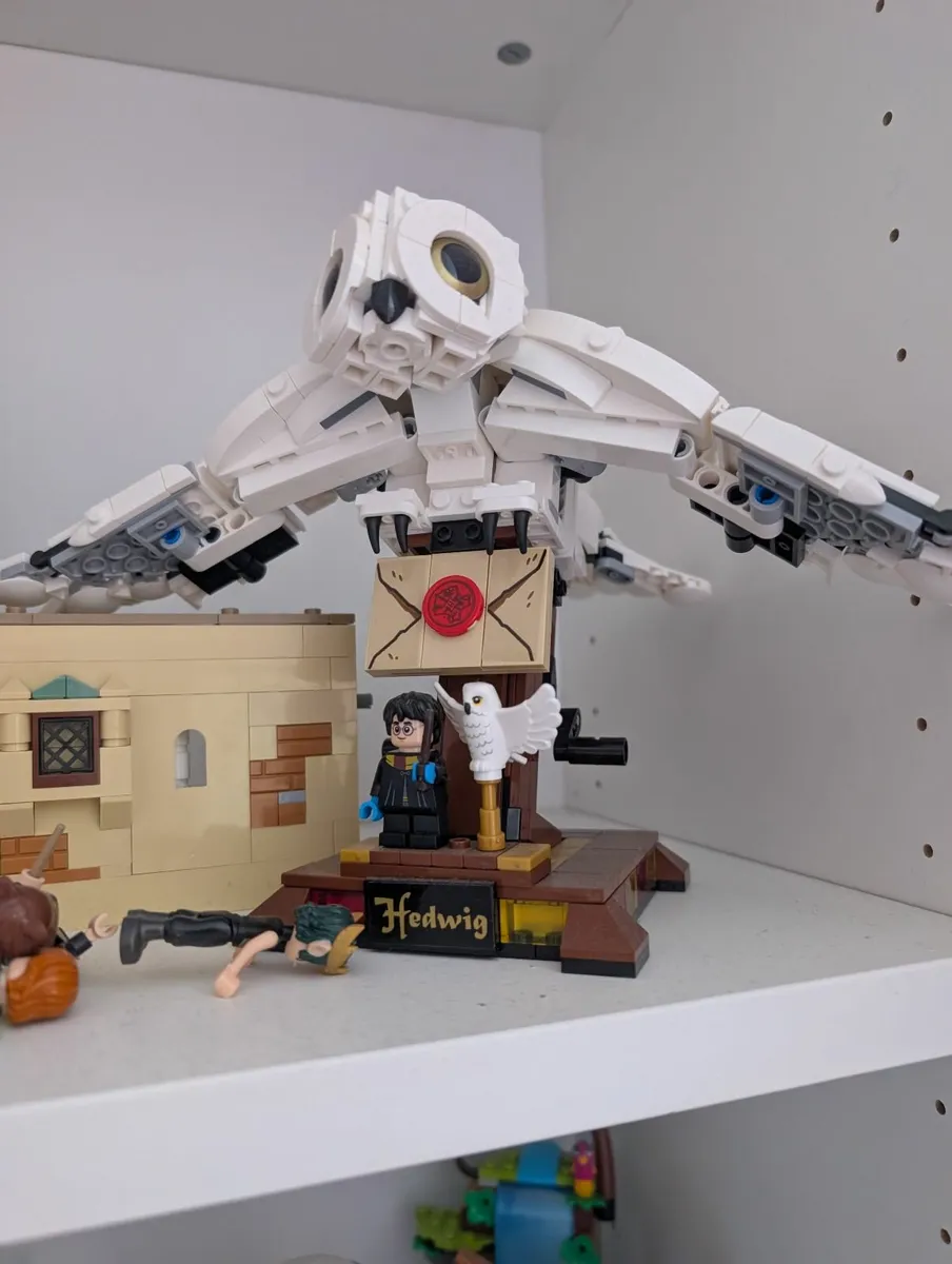 Toys - Image 3