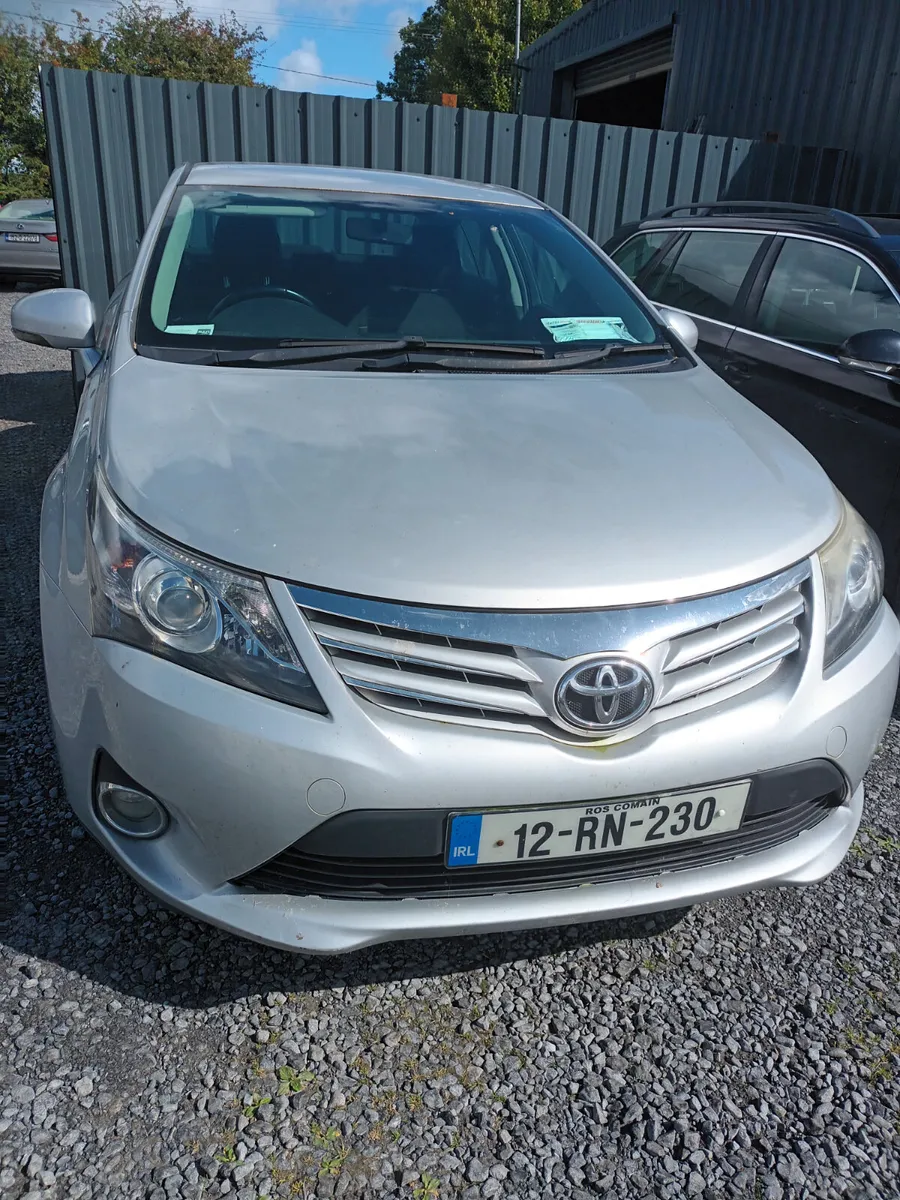 Toyota Avensis 2012 - Image 1
