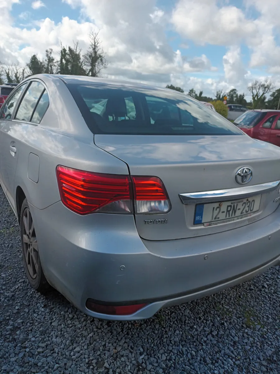 Toyota Avensis 2012 - Image 4