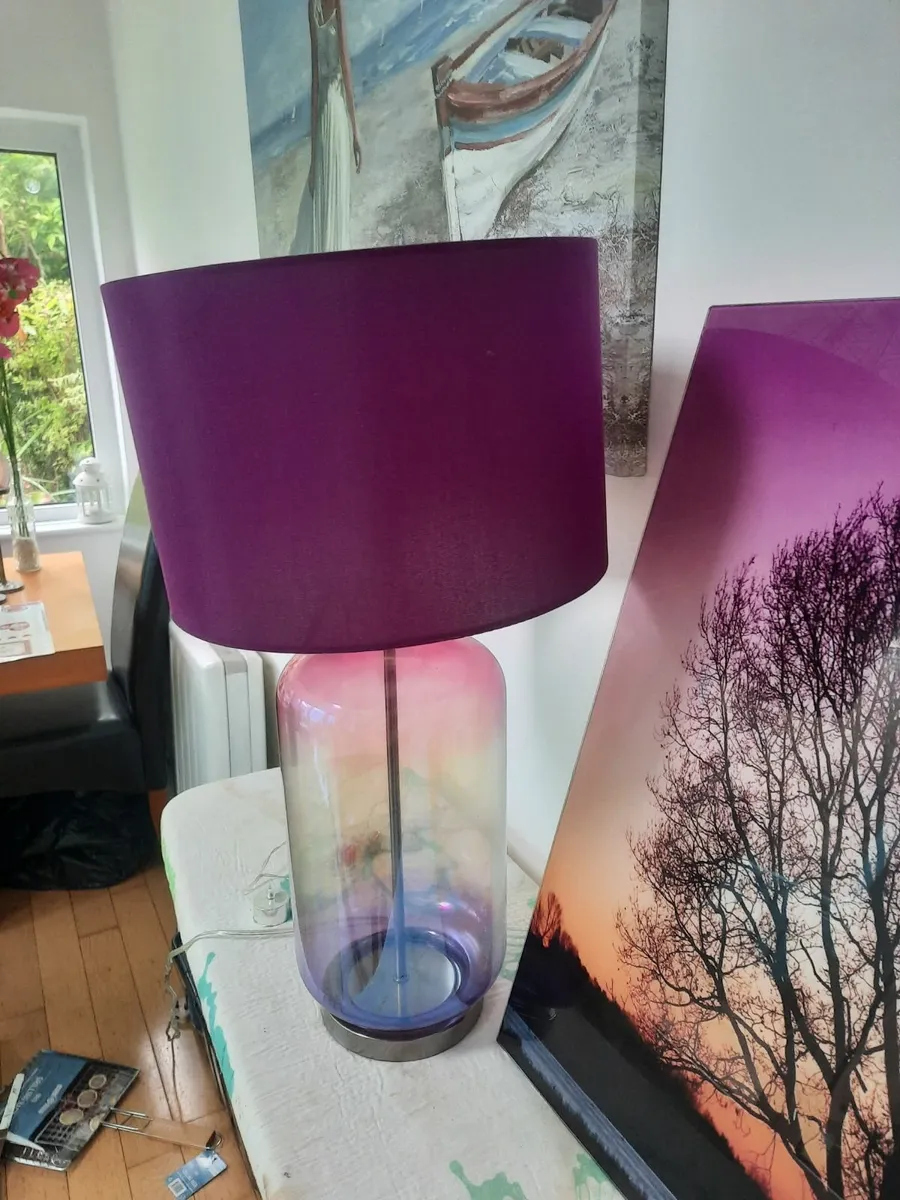 Table lamp with matching picture - Image 4