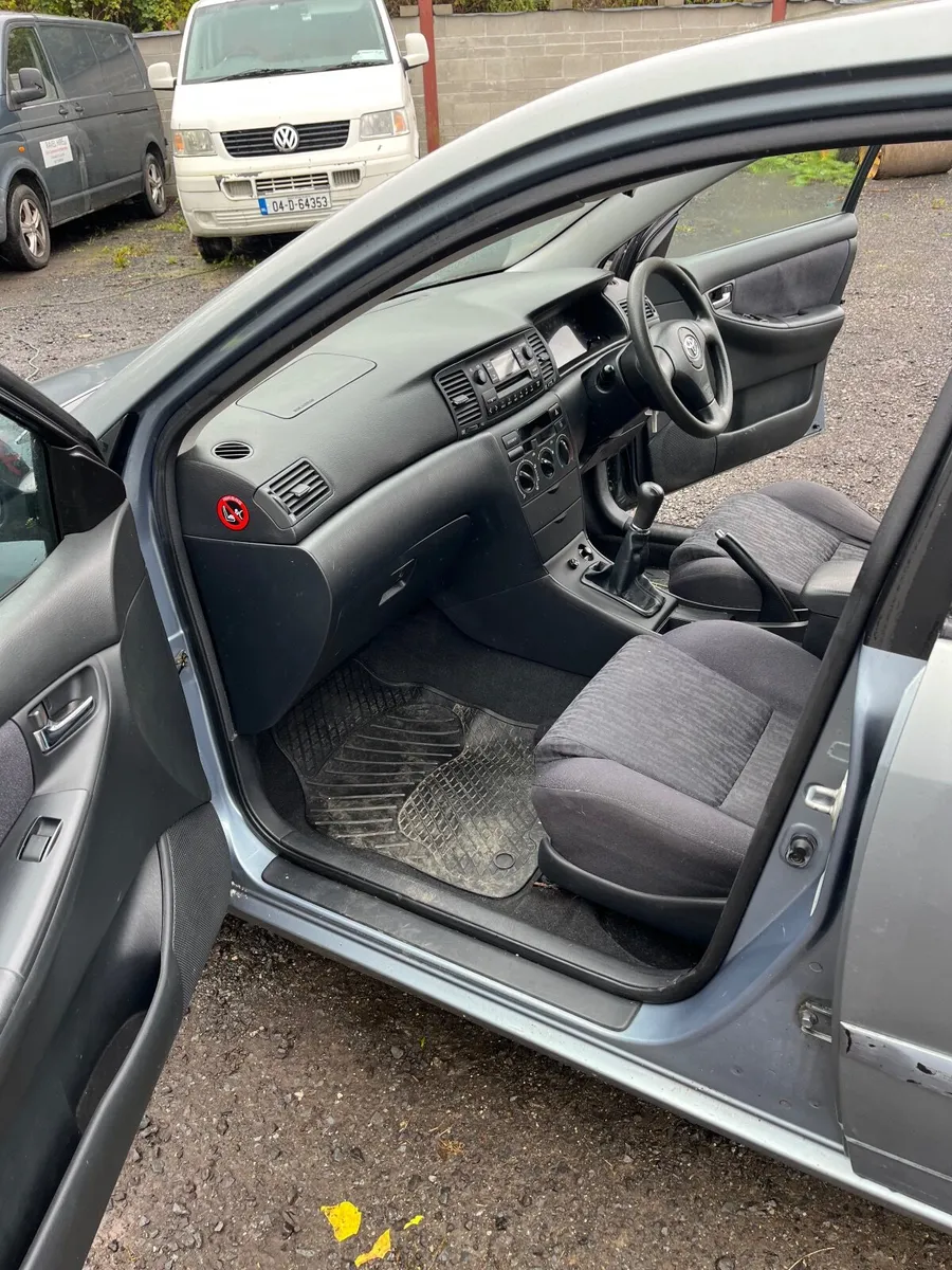 Toyota Corolla 2002 - Image 3