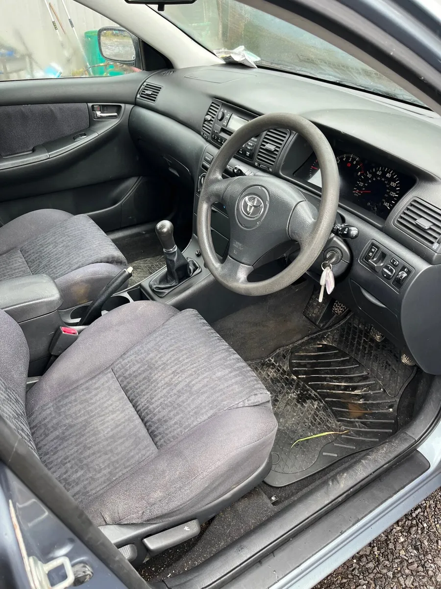 Toyota Corolla 2002 - Image 4