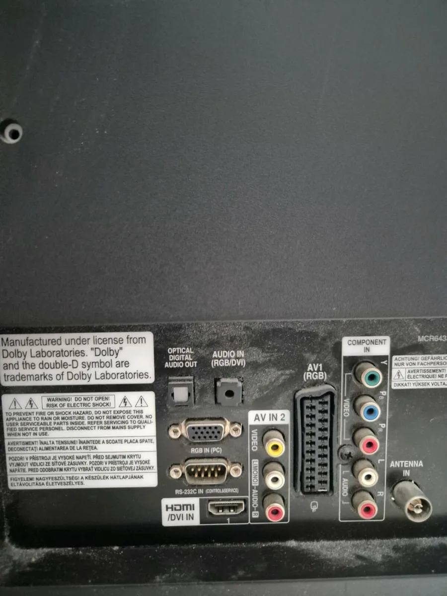 32 in LG TV - Image 3