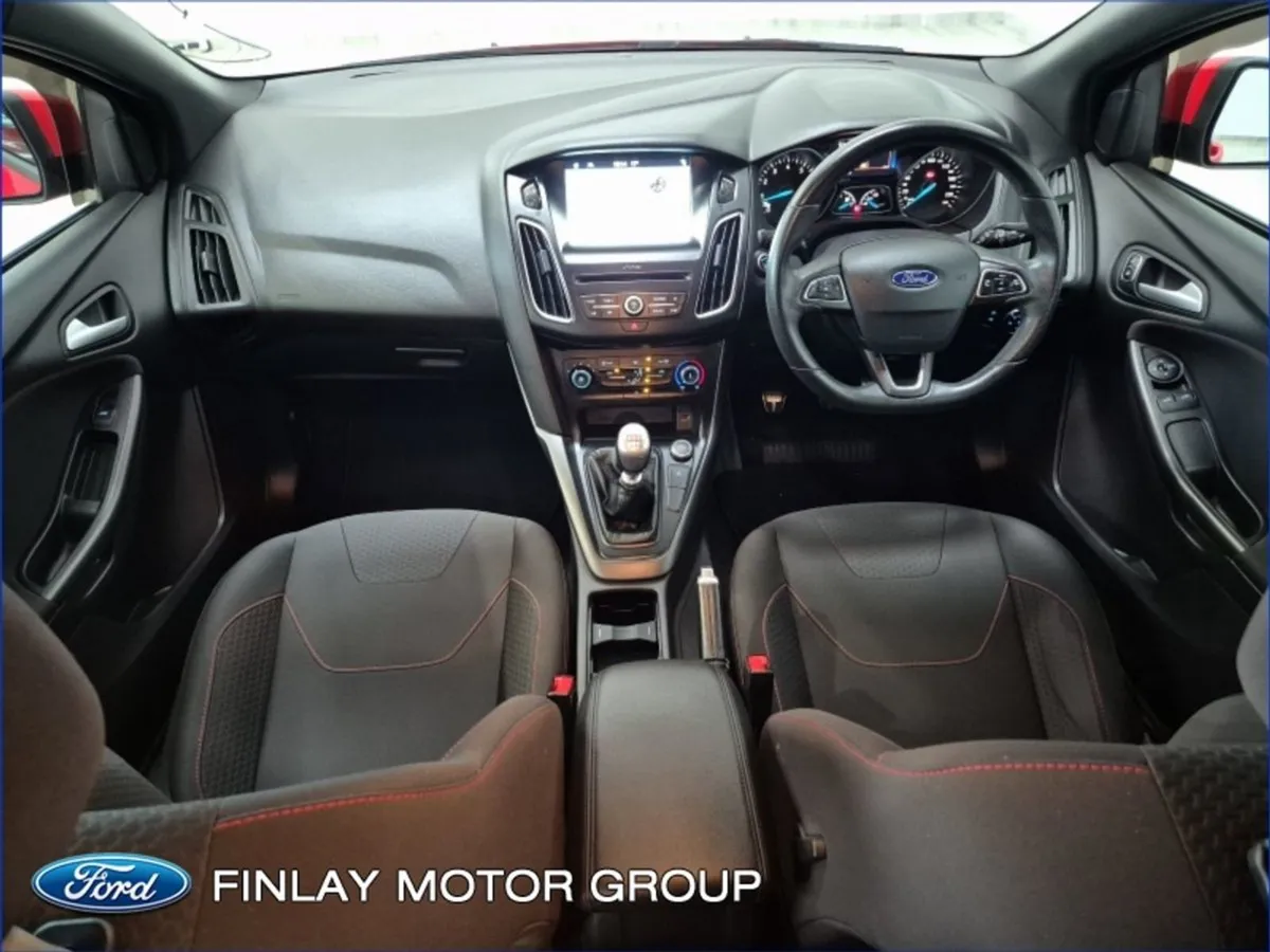 Ford Focus 1.0 Ecoboost 125PS St-line - Image 2