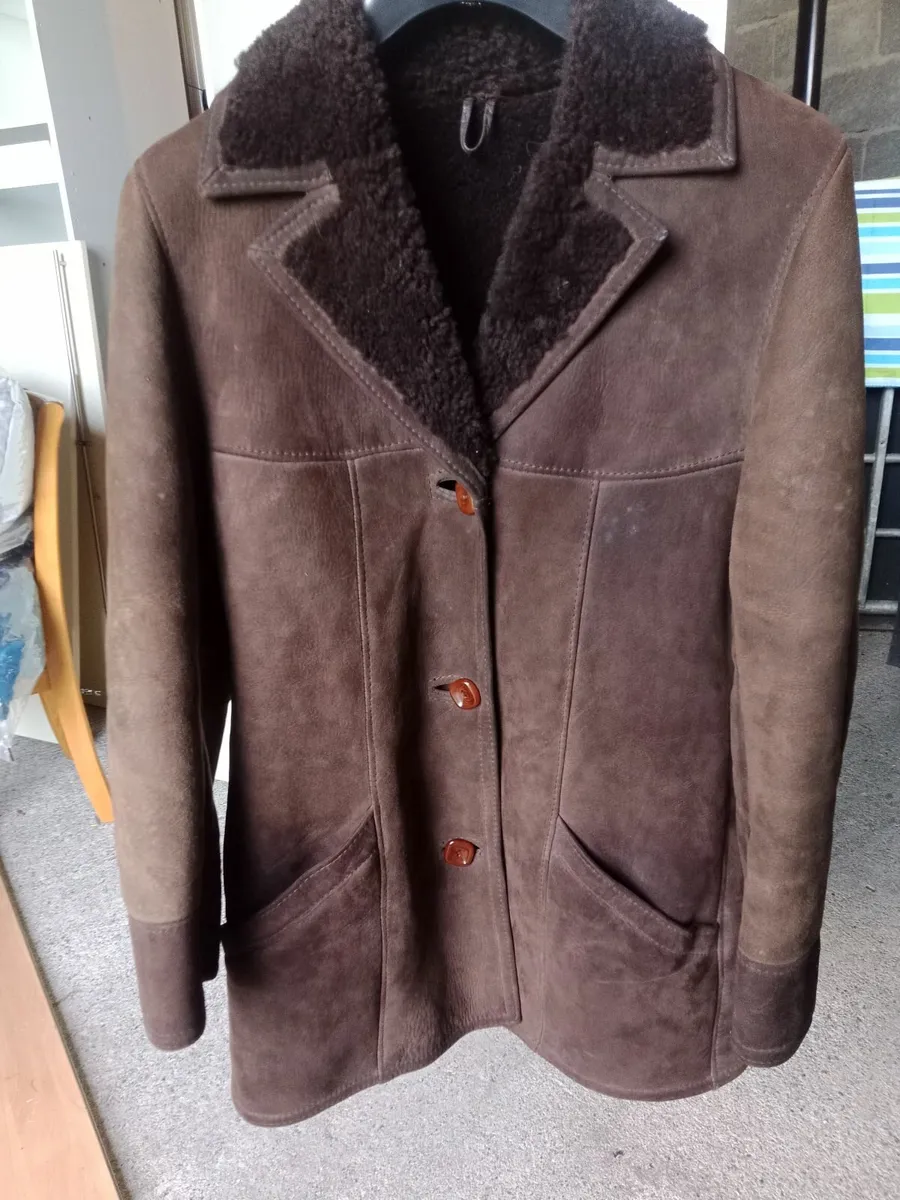 Vintage genuine English sheepskin coat - Image 3