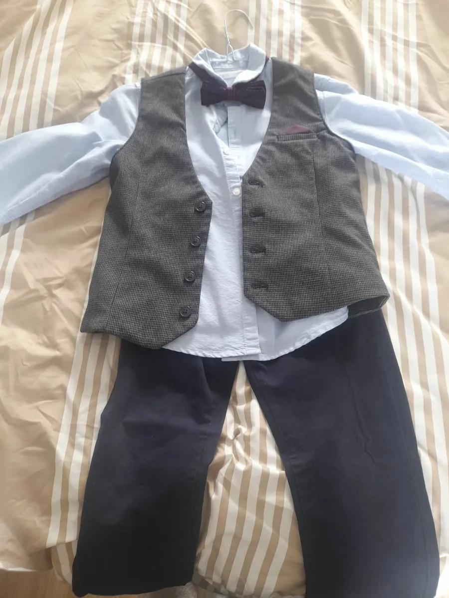 Kids suit - Image 1