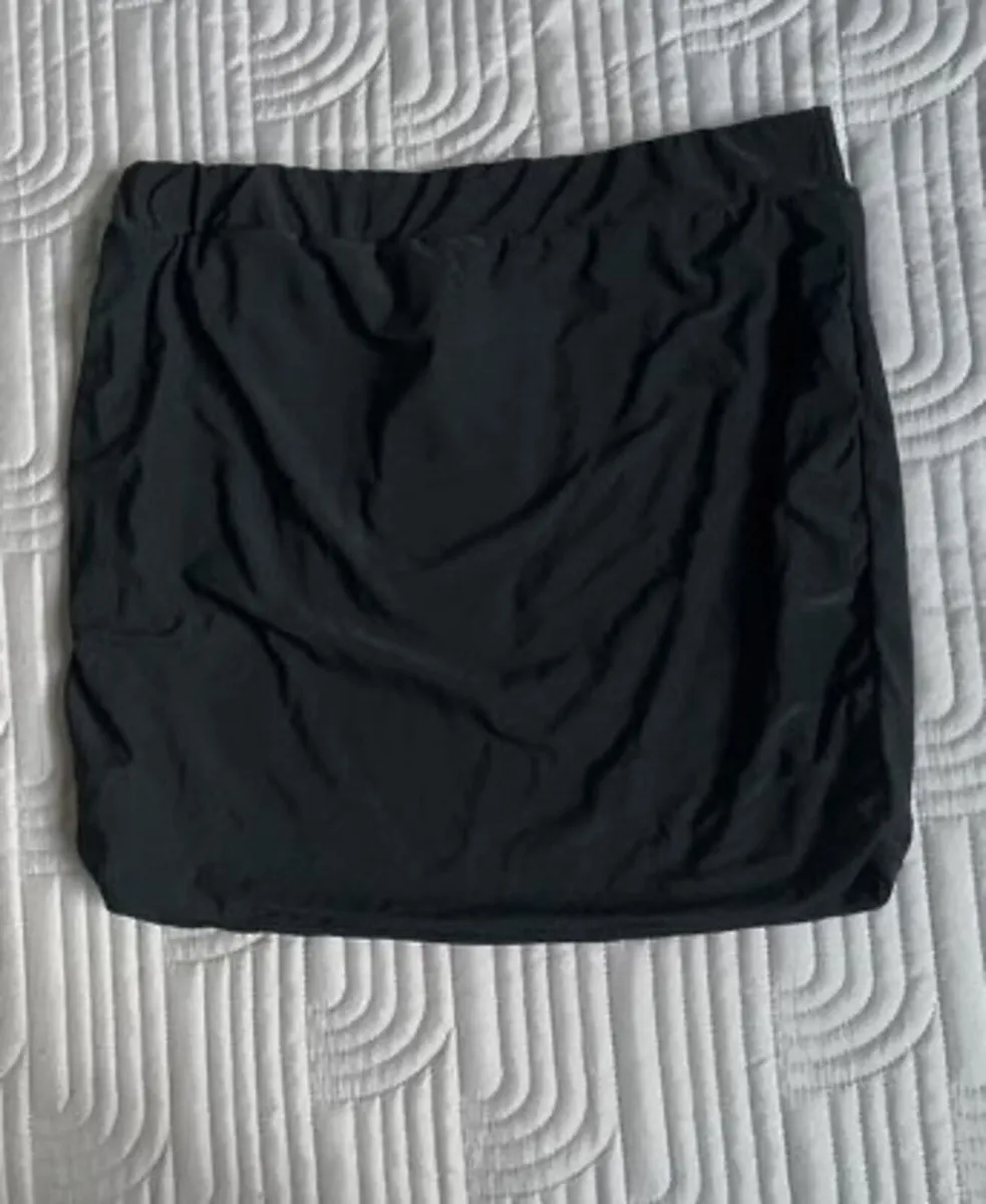 Black mini skirt Love Lisa Size 8 BNWT - Image 1