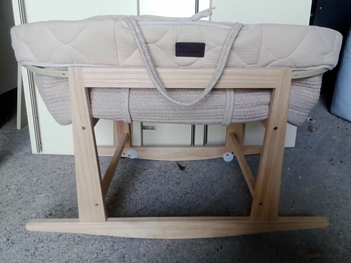 Crib - Image 2